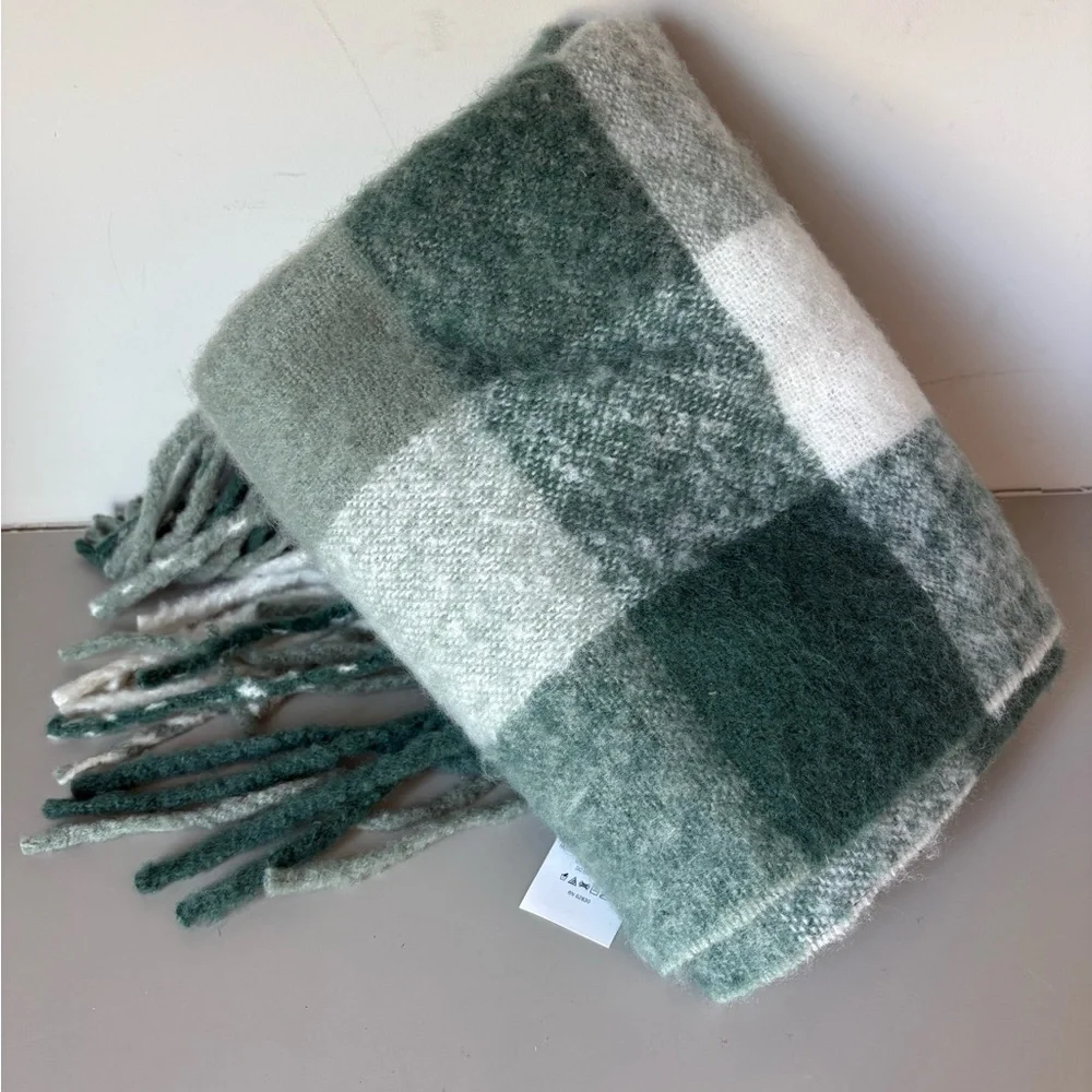 Lands' End Brushed Blanket Scarf NWT